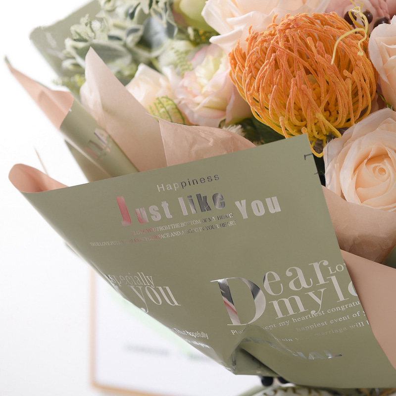 MYHC-25 Single-Side Reflective English Printing, Pearlescent Film, Cowhide Flower Packaging Film
