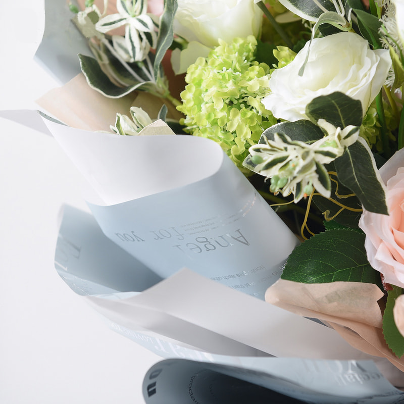 MYHC-25 Single-Side Reflective English Printing, Pearlescent Film, Cowhide Flower Packaging Film