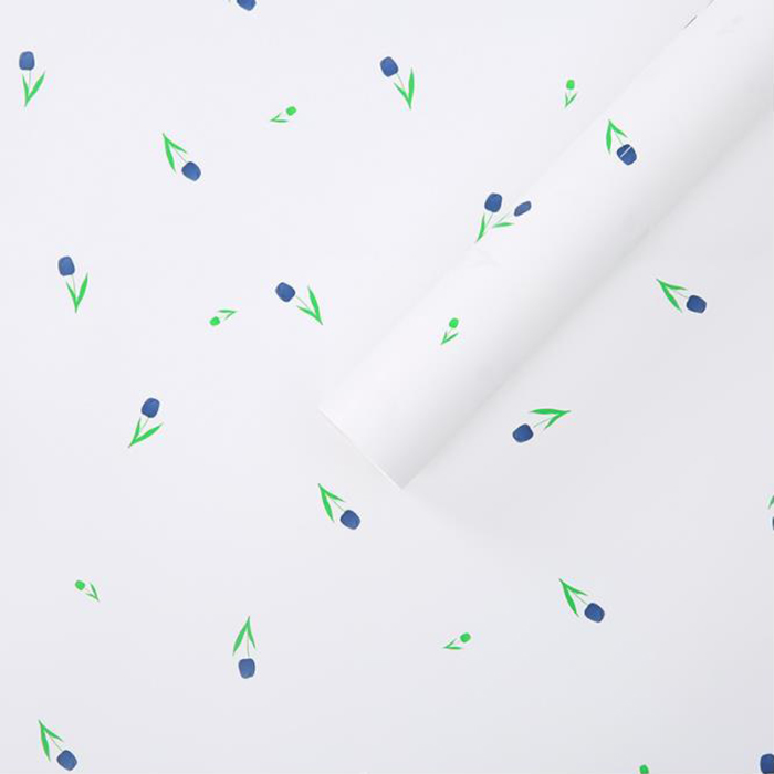 Bouquet makapal na pambalot na papel na may mga masining na salita