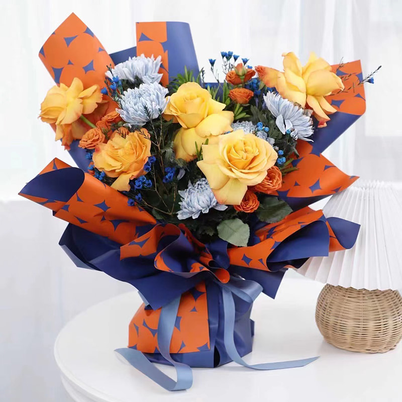 Dalawang kulay na polka dot flower wrapping paper