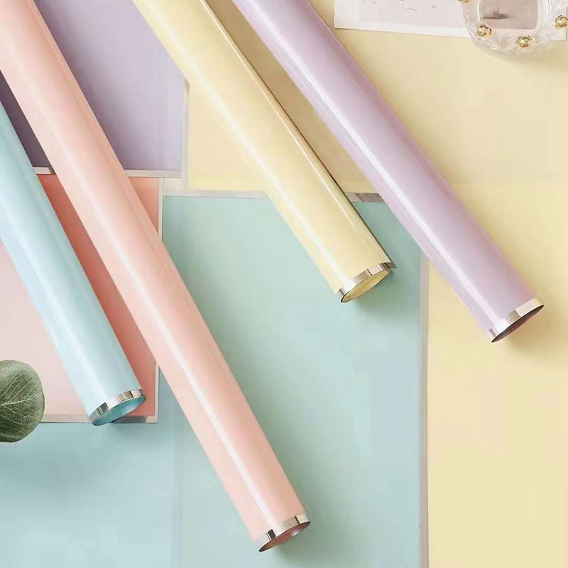 Silver ion water-glossy film flower wrapping paper