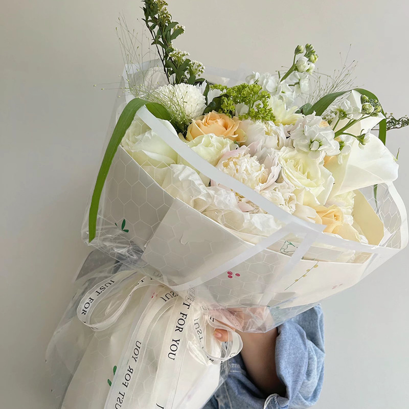 Anti-fog at moisture-proof plastic flower bouquet packaging film
