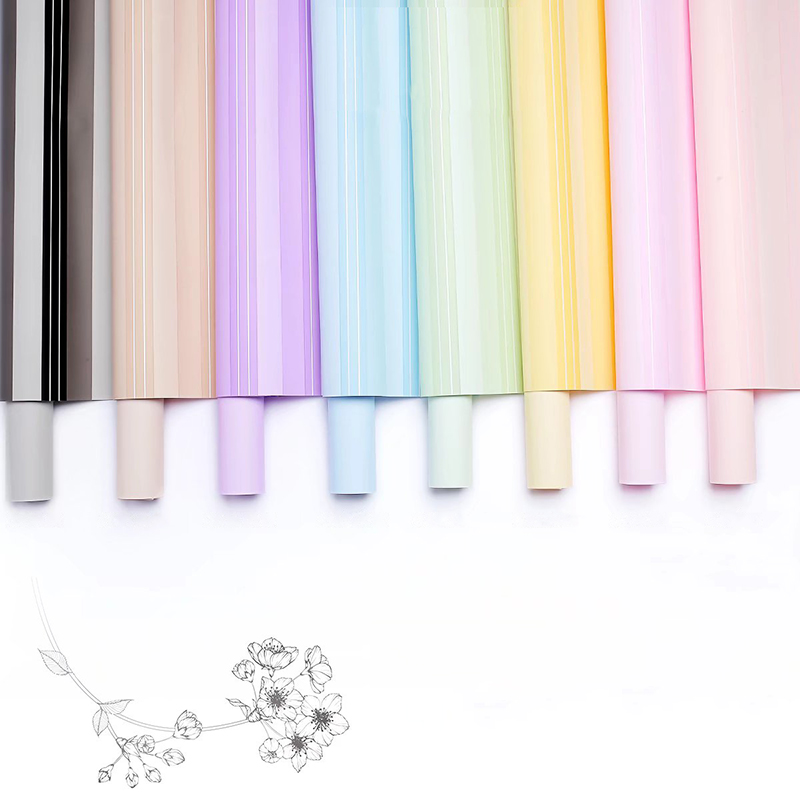 Hindi tinatablan ng tubig na double-sided coated flower wrapping paper