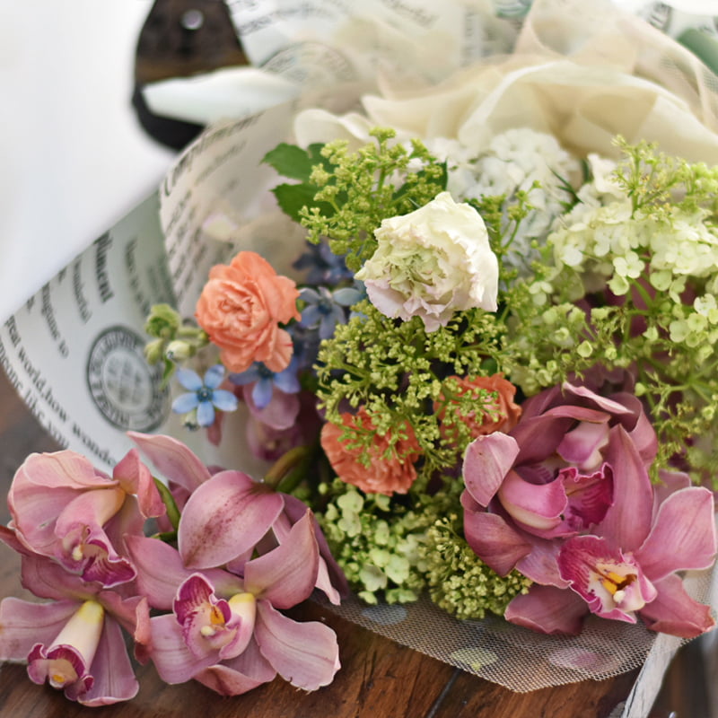 Vintage double-sided na pambalot ng bulaklak na papel