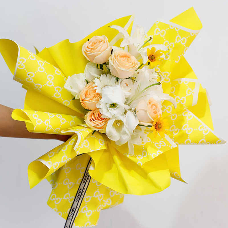 Naka-istilong G-Flower Wrapping Paper