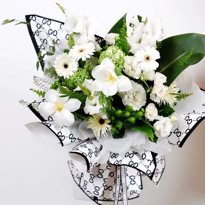 Naka-istilong G-Flower Wrapping Paper
