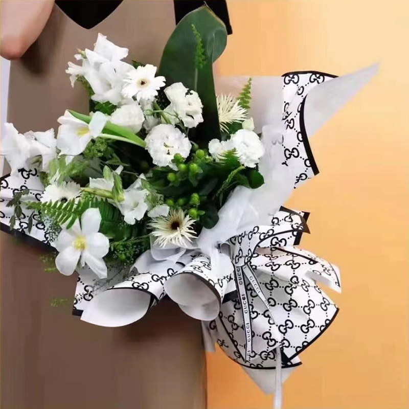Naka-istilong G-Flower Wrapping Paper