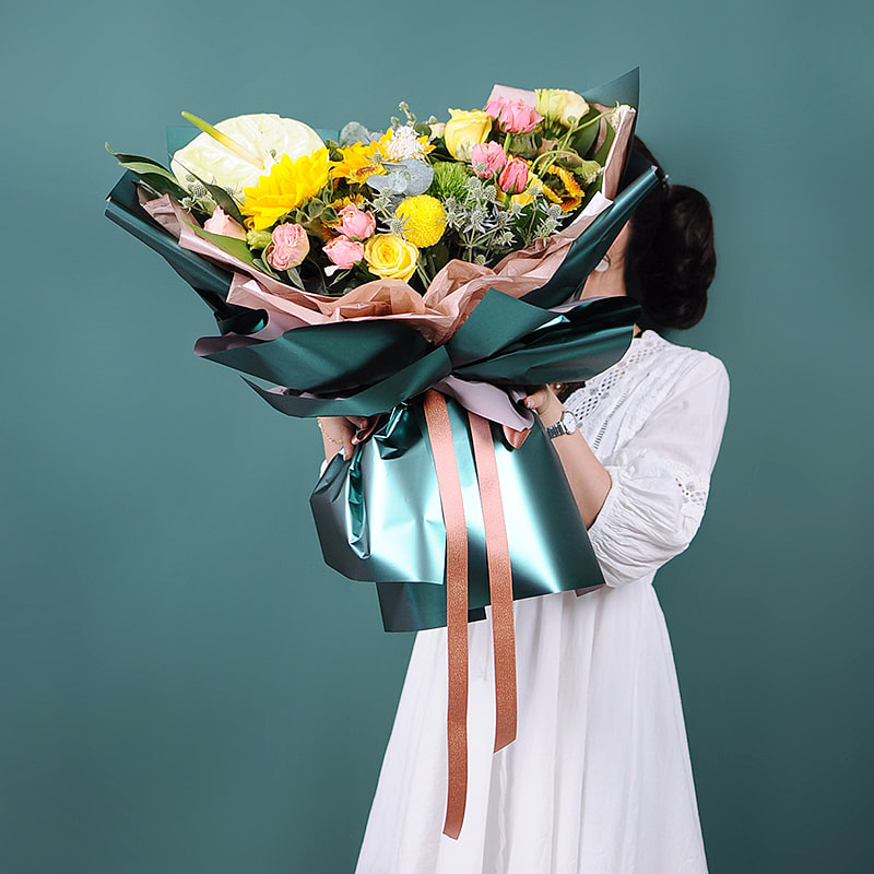 Heavy Metal Light Shadow Bouquet Wrapping Paper